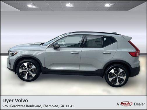 2026 Volvo XC40 B5 Plus