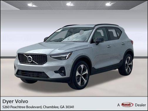 2026 Volvo XC40 B5 Plus