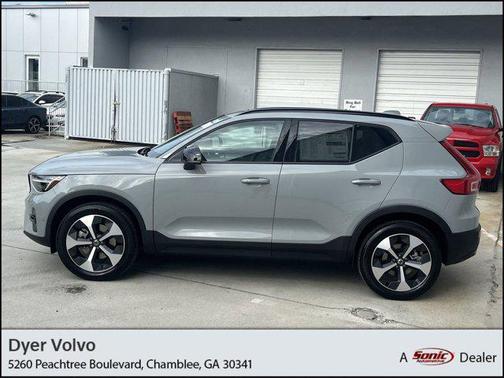 2026 Volvo XC40 B5 Plus