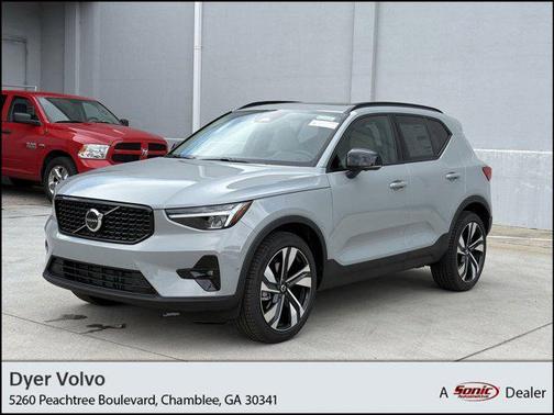 2026 Volvo XC40 B5 Plus