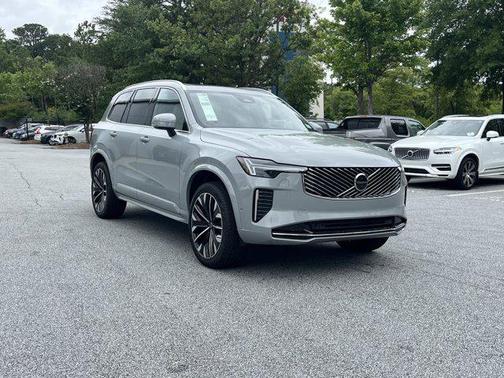 2025 Volvo XC90 B5 Plus 7-Seater