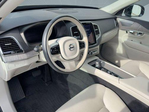 2023 Volvo XC90 B6 Plus 7-Seater