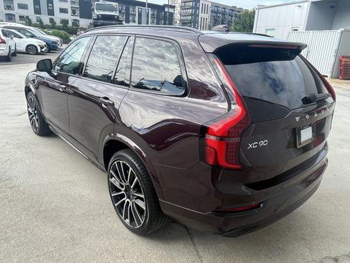 2026 Volvo XC90 B6 Ultra Dark Theme 7-Seater