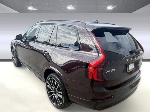 2026 Volvo XC90 B6 Ultra Dark Theme 7-Seater