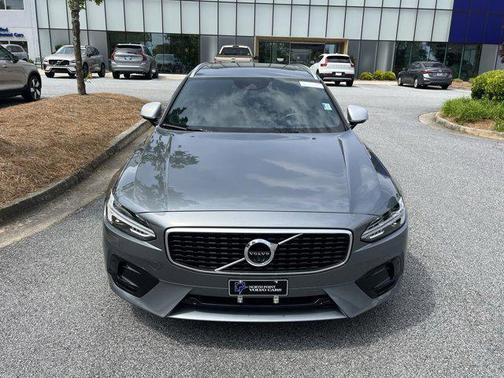 2019 Volvo V90 T5 R-Design