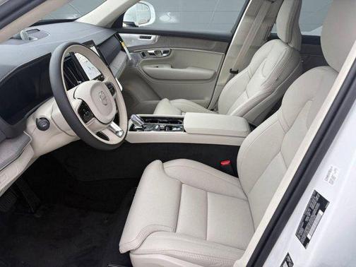 2026 Volvo XC90 B6 Ultra 6-Seater