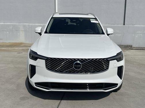 2025 Volvo XC90 B6 Ultra