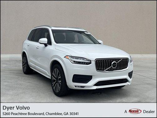 2022 Volvo XC90 T5 Momentum