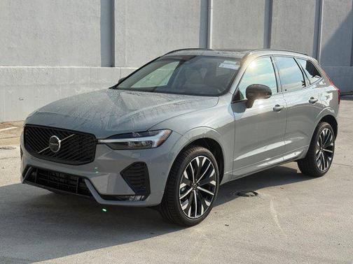 2026 Volvo XC60 B5 Ultra