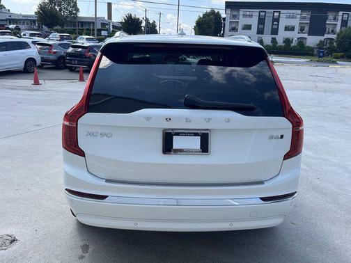 2023 Volvo XC90 B6 Ultimate 6-Seater