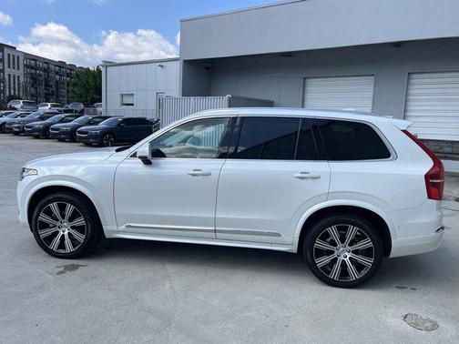 2023 Volvo XC90 B6 Ultimate 6-Seater