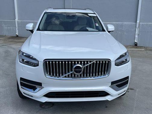 2023 Volvo XC90 B6 Ultimate 6-Seater