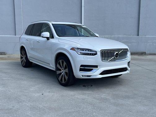 2023 Volvo XC90 B6 Ultimate 6-Seater