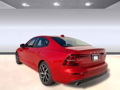 2019 Volvo S60 T6 Momentum