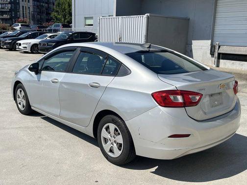 2018 Chevrolet Cruze LS