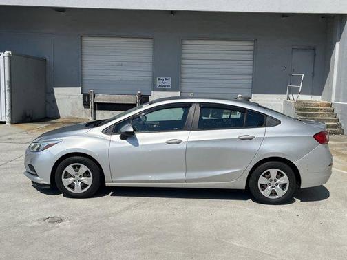 2018 Chevrolet Cruze LS
