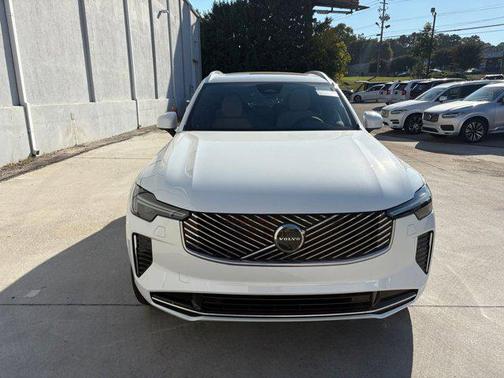 2026 Volvo XC90 B6 Plus 7-Seater