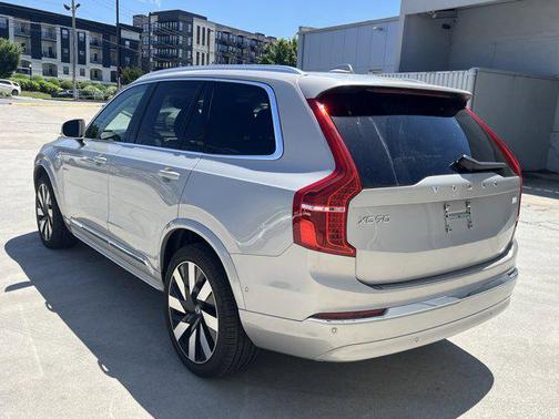 2024 Volvo XC90 Recharge Plug-In Hybrid T8 Plus Bright Theme 7-Seater