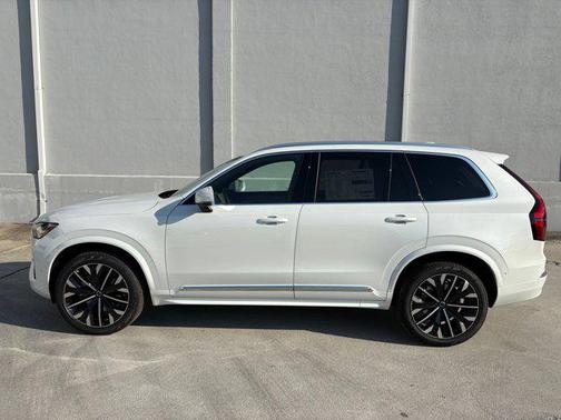 2026 Volvo XC90 B6 Plus 7-Seater