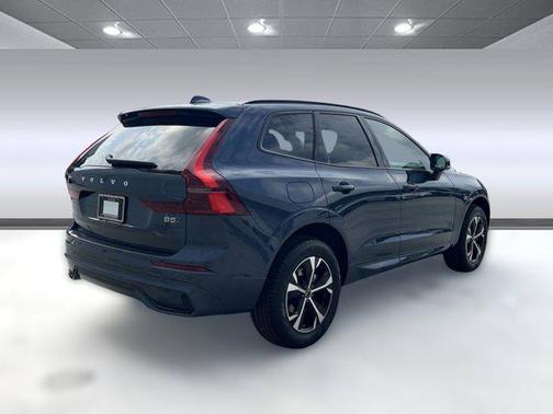 2026 Volvo XC60 B5 Core