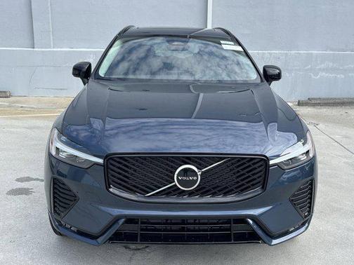 2026 Volvo XC60 B5 Core