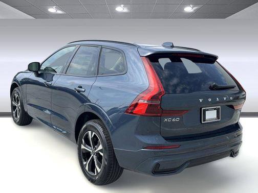 2026 Volvo XC60 B5 Core