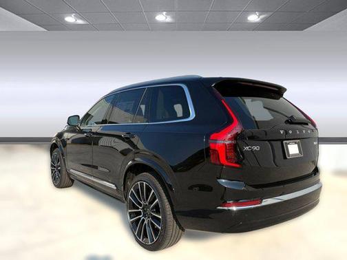 2026 Volvo XC90 B5 Ultra 7-Seater