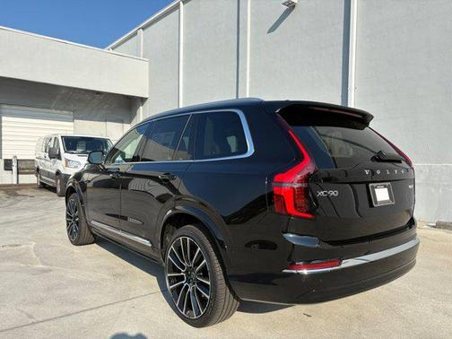 2026 Volvo XC90 B5 Ultra 7-Seater