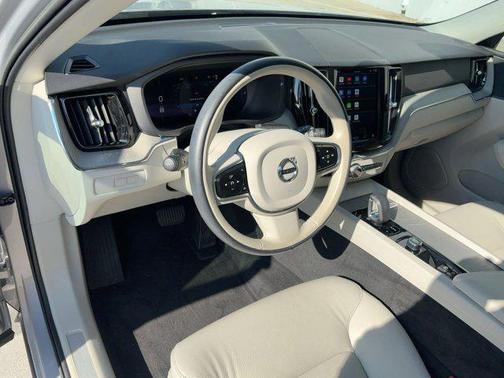 2023 Volvo XC60 Recharge Plug-In Hybrid T8 Plus Dark Theme