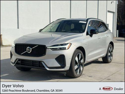 2023 Volvo XC60 Recharge Plug-In Hybrid T8 Plus Dark Theme