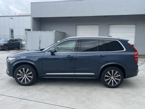 2024 Volvo XC90 B5 Plus Bright Theme