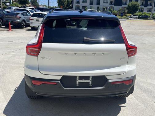 2023 Volvo XC40 Recharge Pure Electric Twin Ultimate