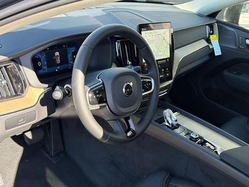 Denim Blue Metallic 2026 Volvo XC60 B5 Ultra