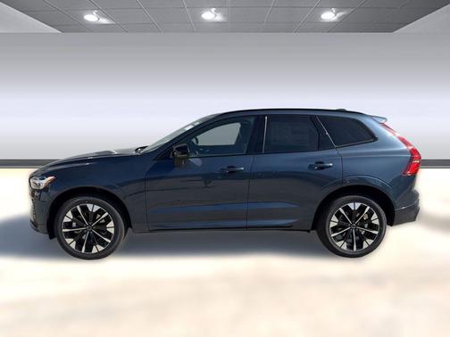 Denim Blue Metallic 2026 Volvo XC60 B5 Ultra