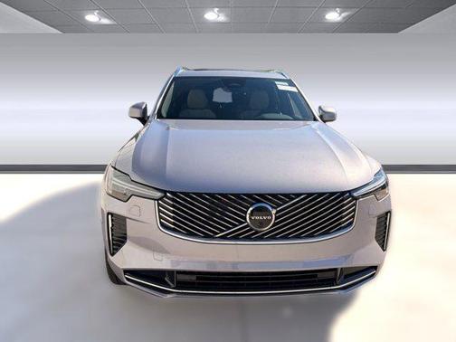 2026 Volvo XC90 B6 Plus 6-Seater