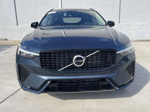 2025 Volvo XC60 B5 Core