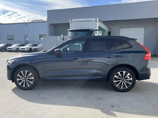 2025 Volvo XC60 B5 Core