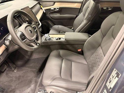 2026 Volvo XC90 Plug-In Hybrid T8 Plus 7-Seater