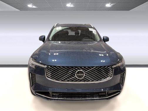 2026 Volvo XC90 Plug-In Hybrid T8 Plus 7-Seater