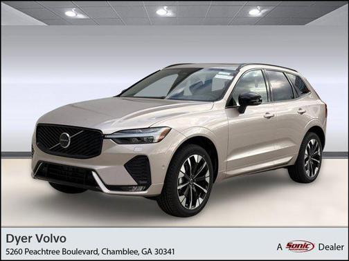 2026 Volvo XC60 B5 Plus
