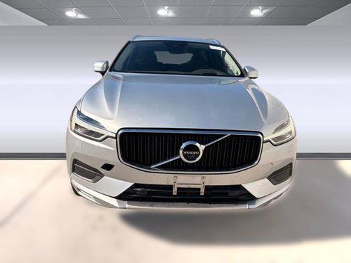 2018 Volvo XC60 T5 Momentum