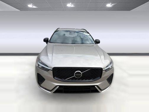 Bright Dusk Metallic 2026 Volvo XC60 B5 Plus