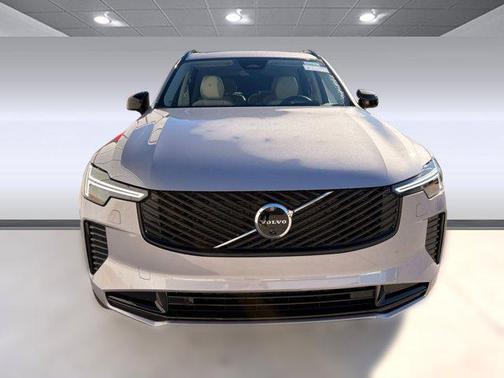 2026 Volvo XC90 B6 Ultra Dark Theme 6-Seater