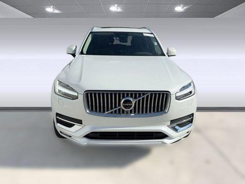 2024 Volvo XC90 B5 Plus Bright Theme