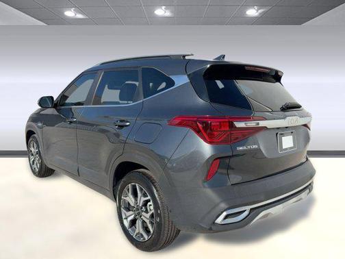 2023 Kia Seltos EX