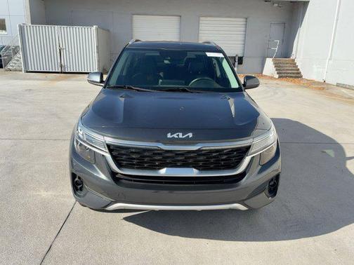 2023 Kia Seltos EX