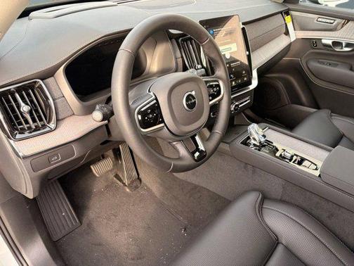 2026 Volvo XC90 Ultra, B6 AWD Gas (mild hybrid), Gasoline, Bright, 7 Seats