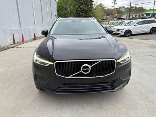 2020 Volvo XC60 T5 Momentum