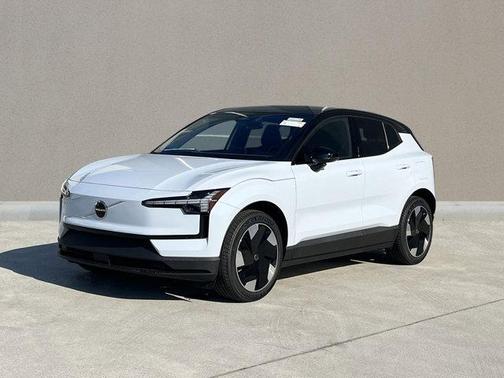 2025 Volvo EX30 Twin Motor Plus