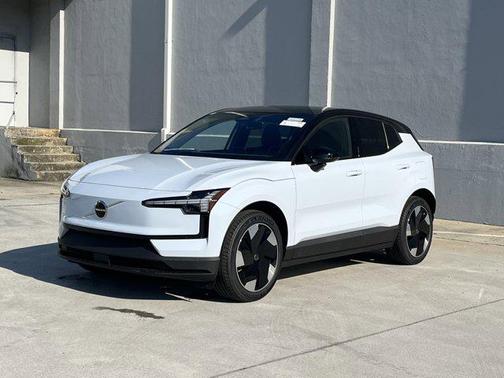 2025 Volvo EX30 Twin Motor Plus